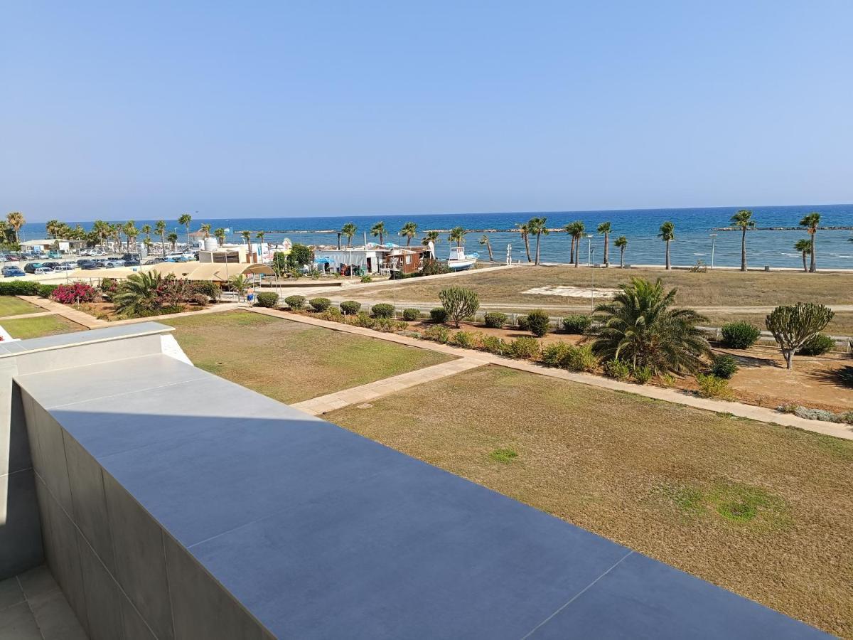 Julie'S Beach House Voroklini Ngoại thất bức ảnh