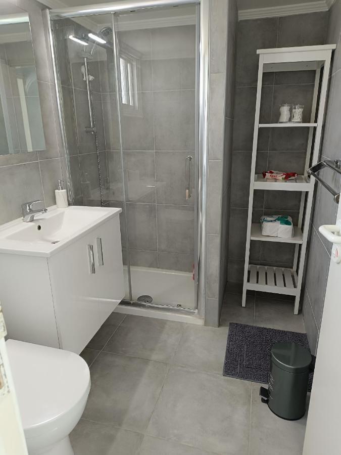 Julie'S Beach House Voroklini Ngoại thất bức ảnh